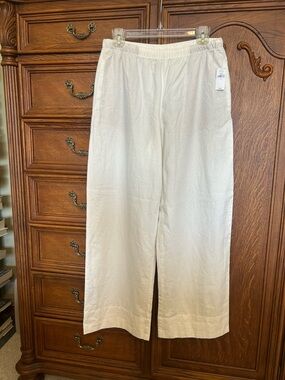 GAP High Rise Linen and Rayon Pants